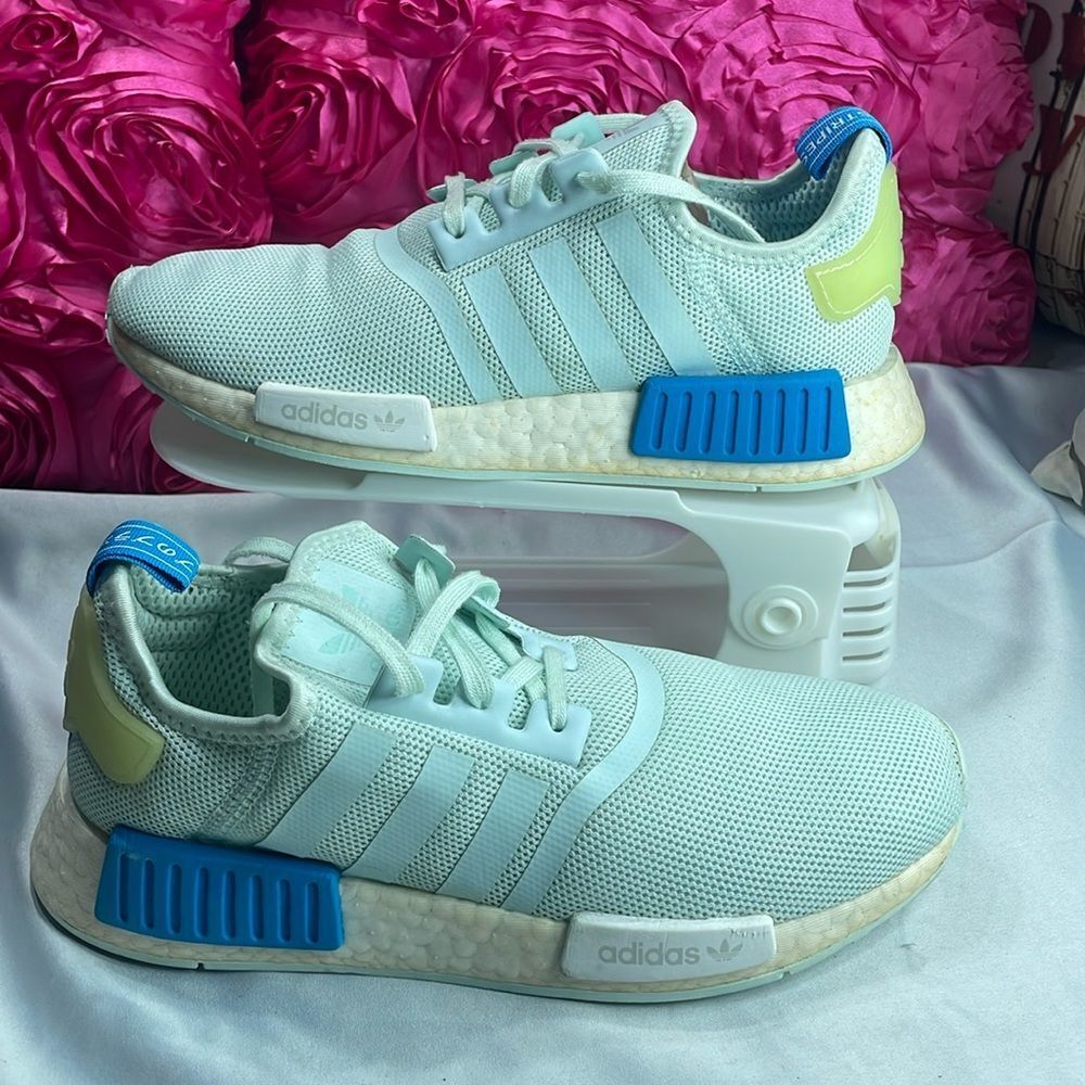 (B) Adidas Nmd_r1 Ice Mint Kids' Running Shoes Cg6983, Size 6.5